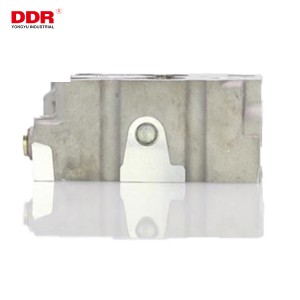 HT  Aluminum cylinder head 10352054-O