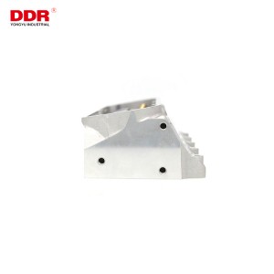 SBF302 Aluminum cylinder head